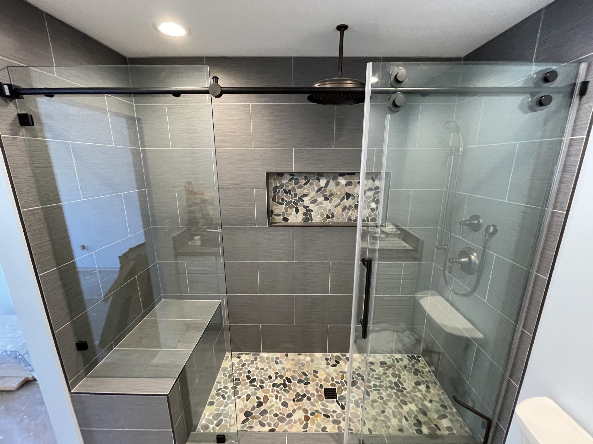 Bathroom-Floor-and-Wall-Tile-Design